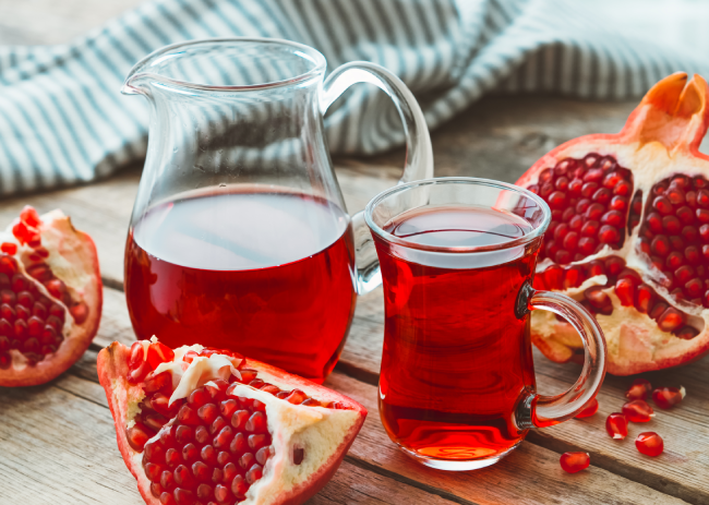 Health Benefits and Risks of Drinking Pomegranate Juice